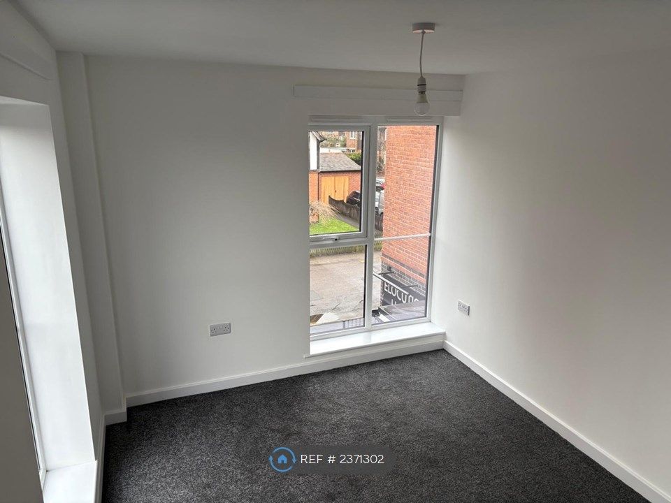 Property photo 3 of 9 Bedroom