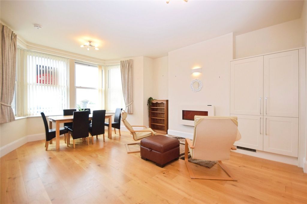 Property photo 3 of 11 Picture No. 20