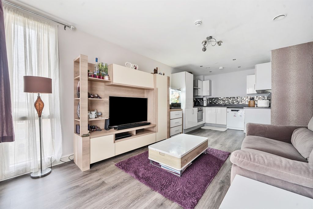Property photo 1 of 12