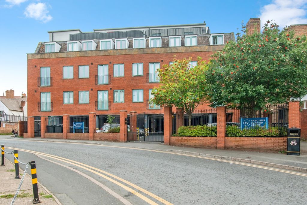 Property photo 3 of 14