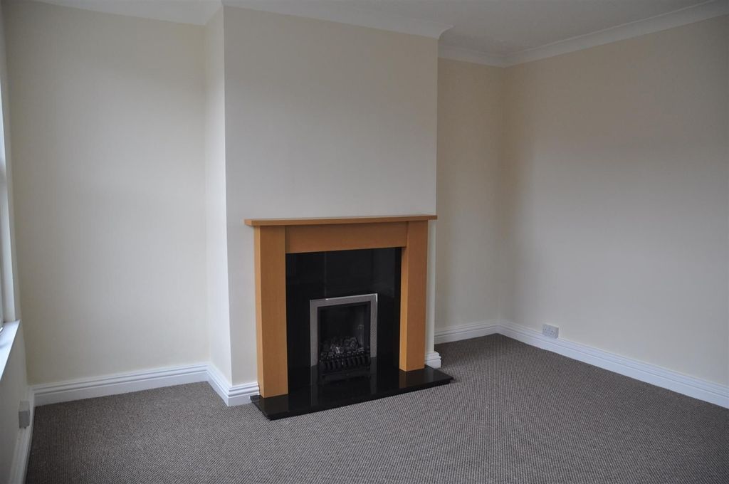 Property photo 2 of 6 Photograph 2