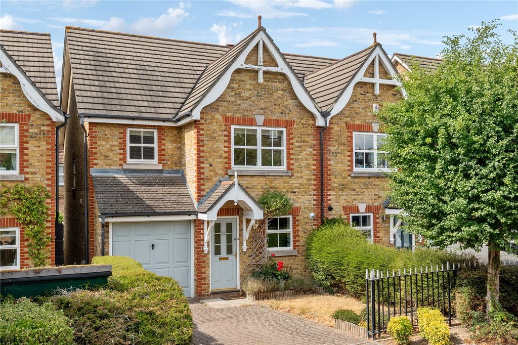 Property photo 1 of 9 External