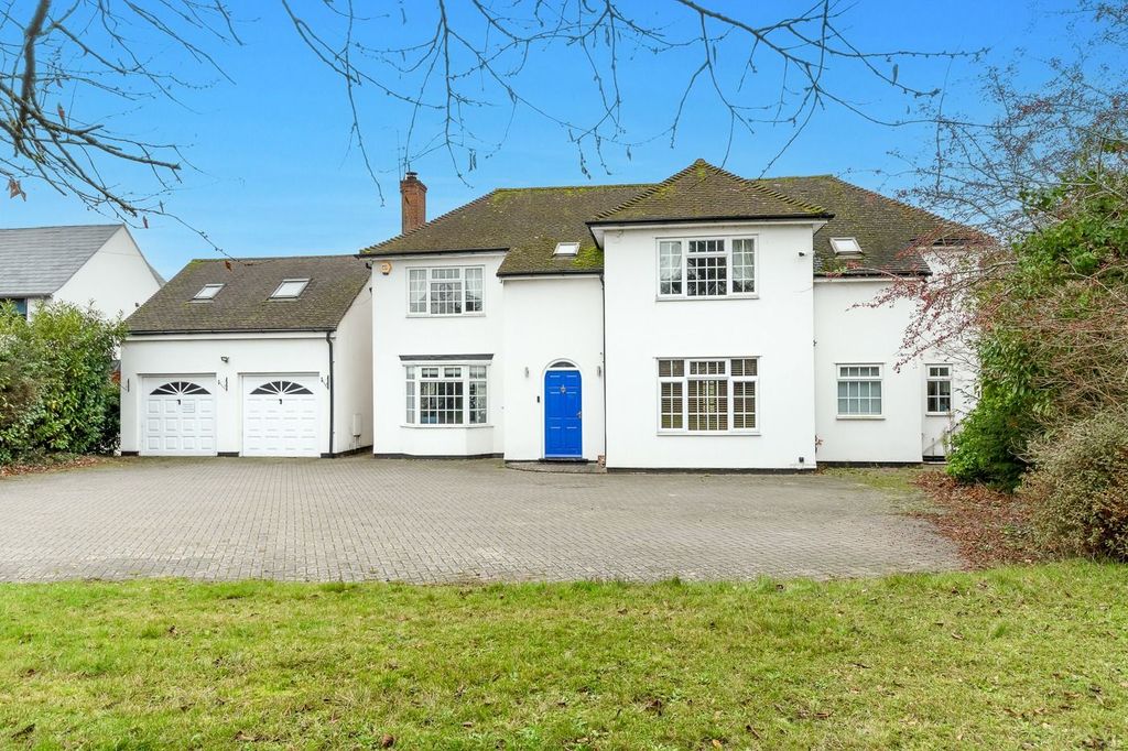 Property photo 1 of 35