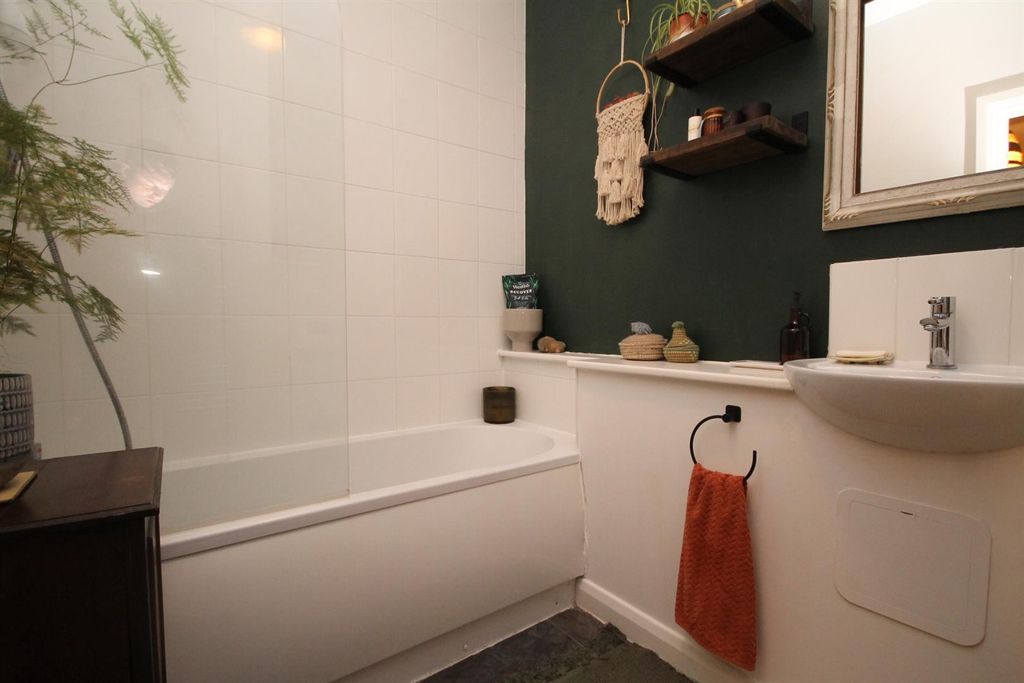 Property photo 3 of 9 Img_6996.Jpg