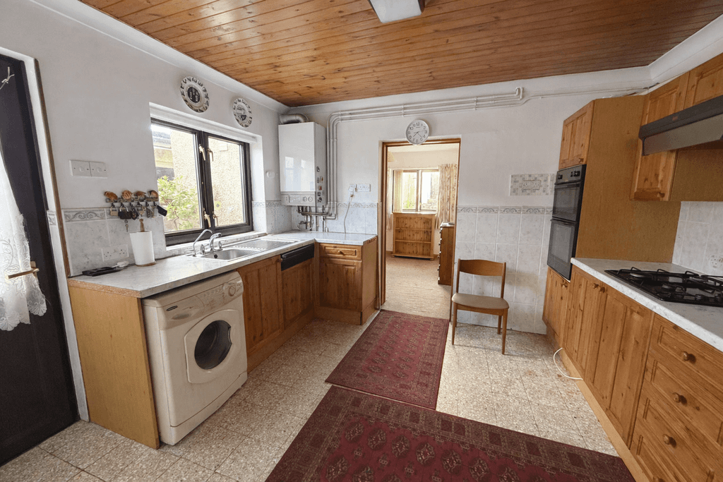 Property photo 2 of 13 Gallery