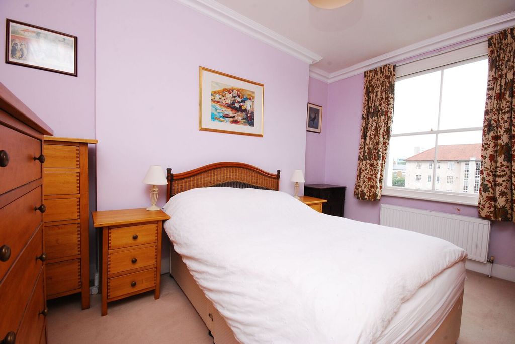 Property photo 3 of 21