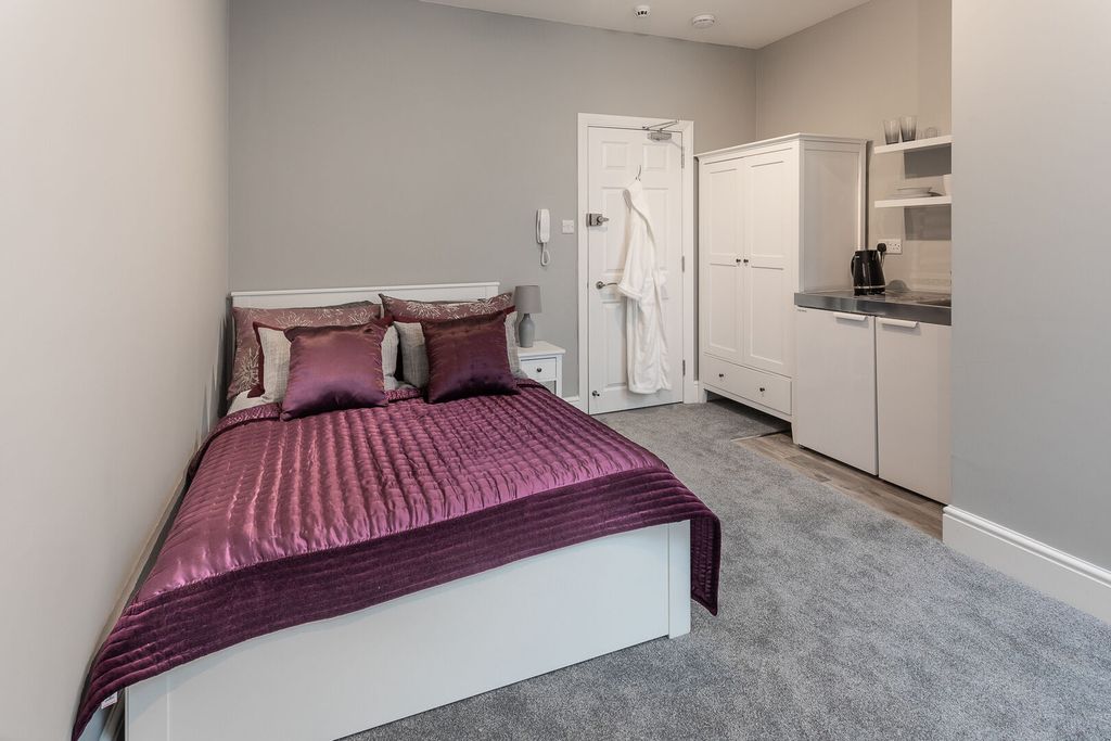 Property photo 2 of 14 5D-207190