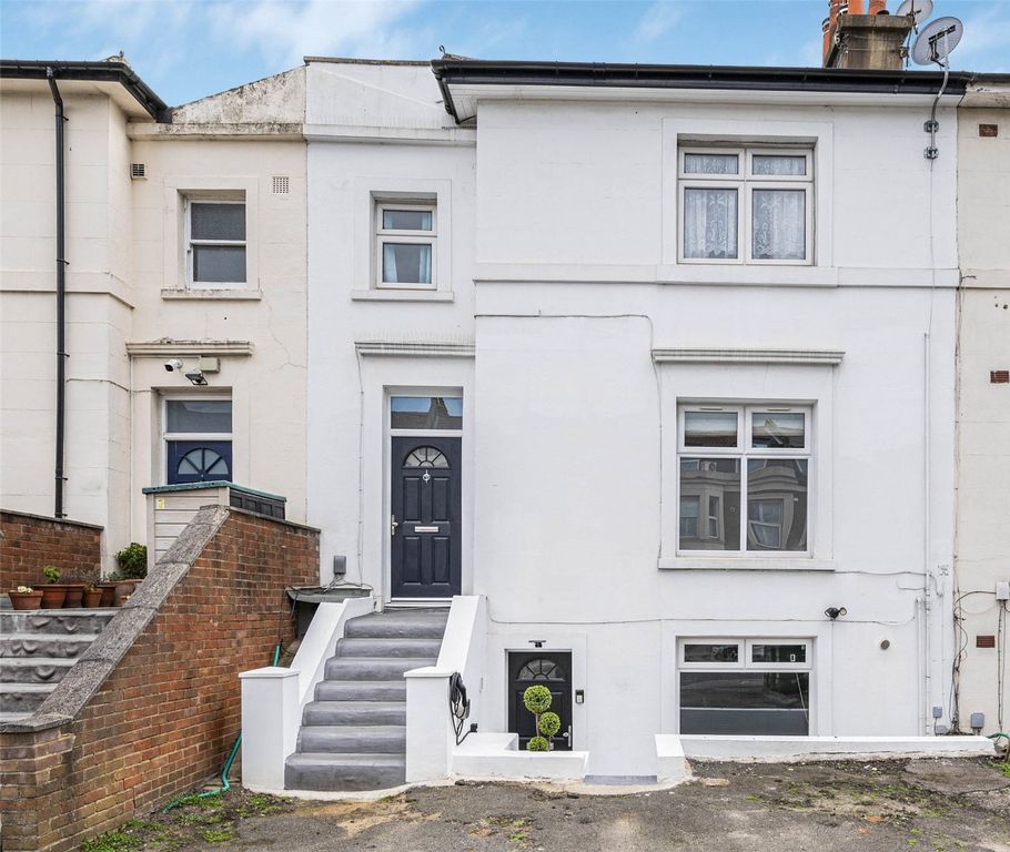 Property photo 2 of 14 Picture 2