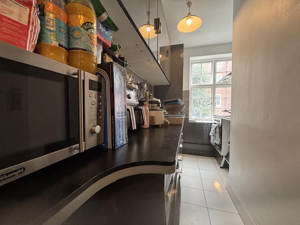 Property photo 3 of 4 Kitchen