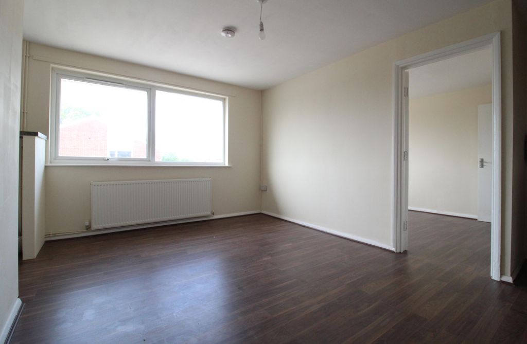 Property photo 2 of 5 Front