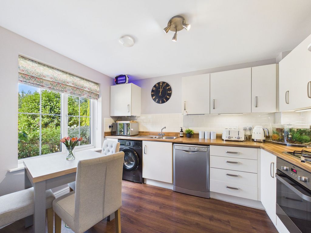 Property photo 2 of 26 Dining Kitchen