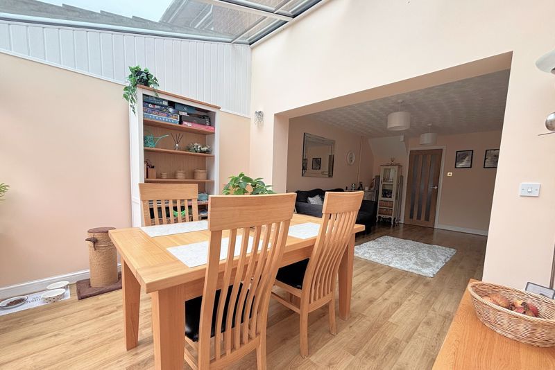 Property photo 3 of 14 Dining Room
