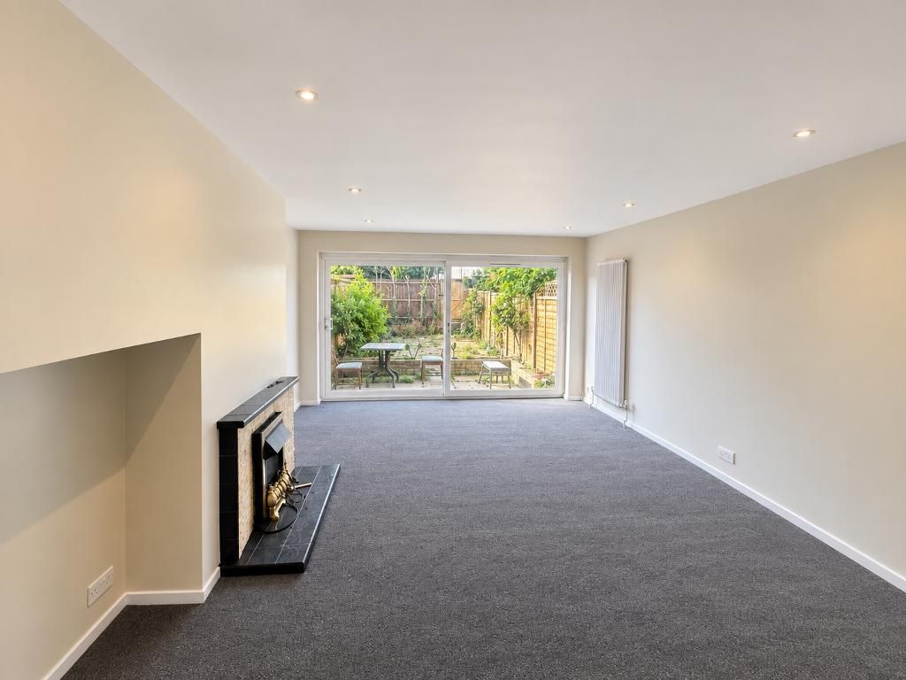 Property photo 3 of 5