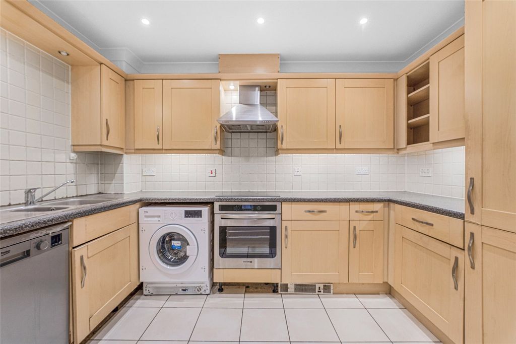 Property photo 3 of 18 Picture No. 20