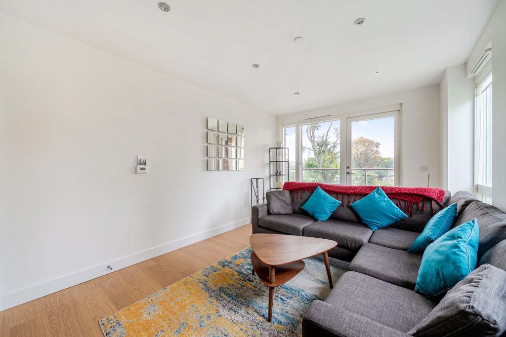 Property photo 3 of 18 17.Jpg