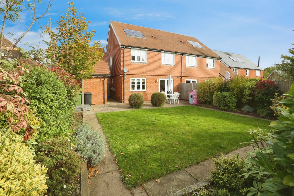 Additional image 16 of 3 bed semi-detached house for saleSandy Hill Close, Waltham Chase, Southampton SO32