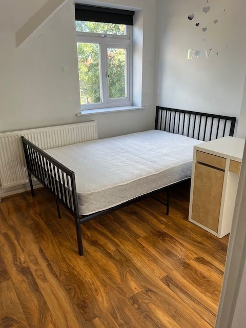 Property photo 2 of 25