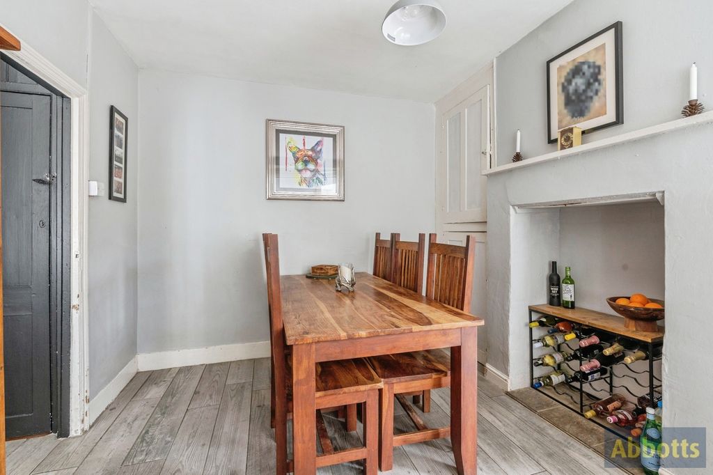 Property photo 2 of 23 Pbox-Img.Jpg