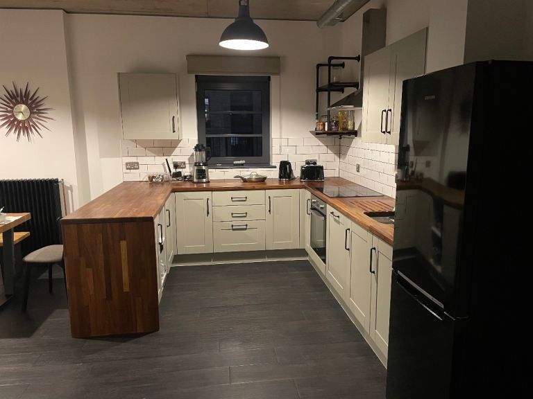 Property photo 3 of 6