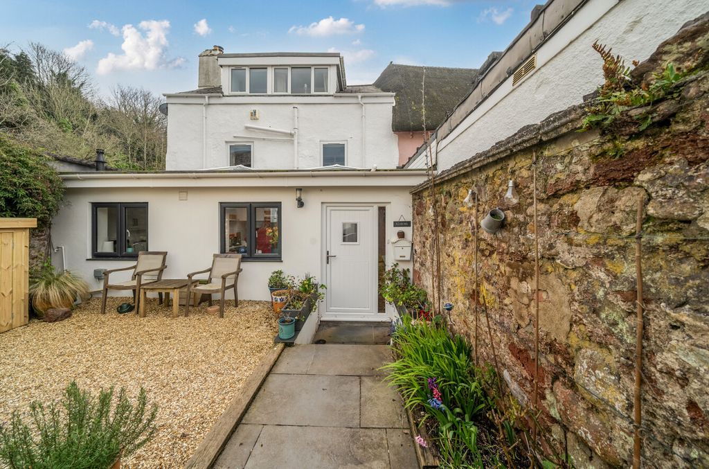 Property photo 1 of 22 Garden