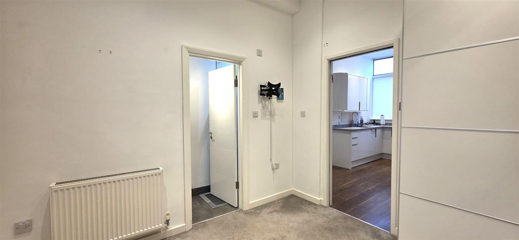 Property photo 2 of 6 2.Jpg