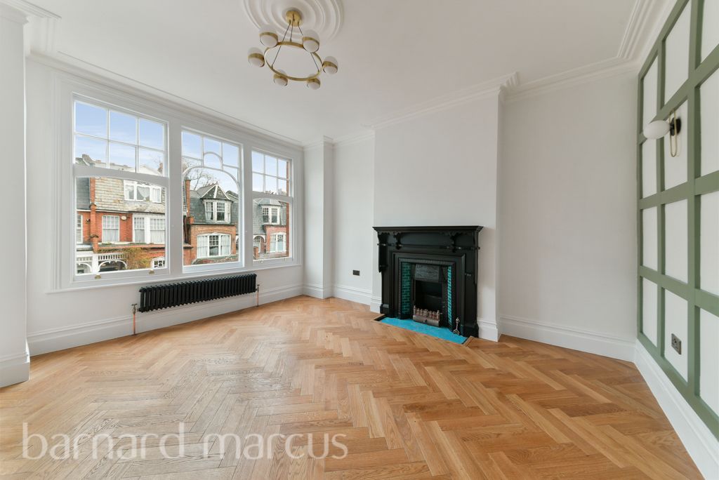 Property photo 3 of 10 Image