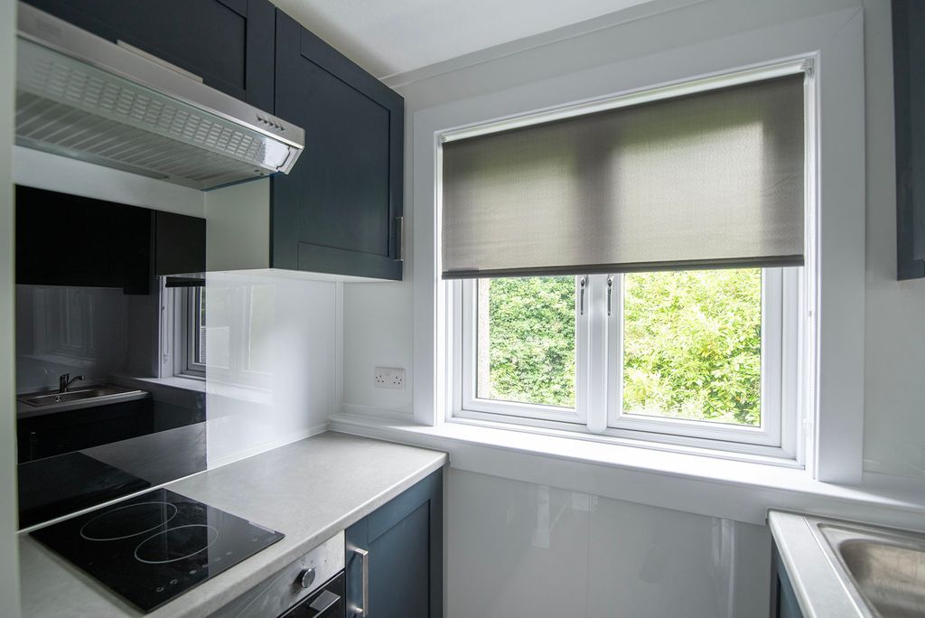 Property photo 2 of 12 06