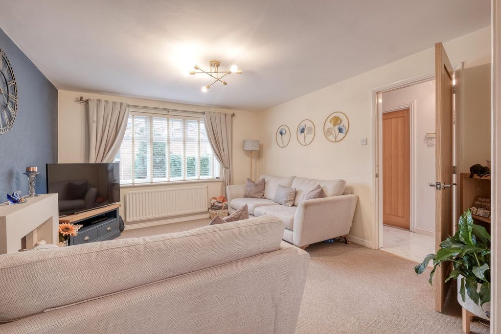 Property photo 2 of 18