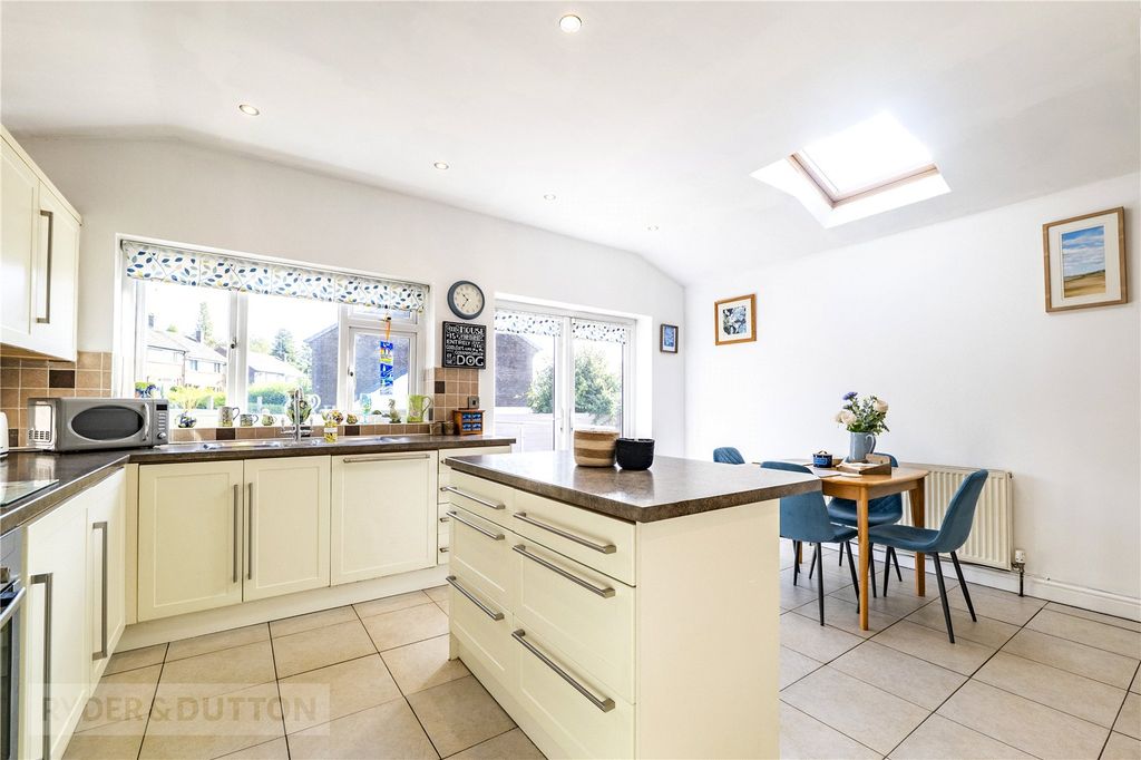 Property photo 3 of 27 Kitchen/Diner