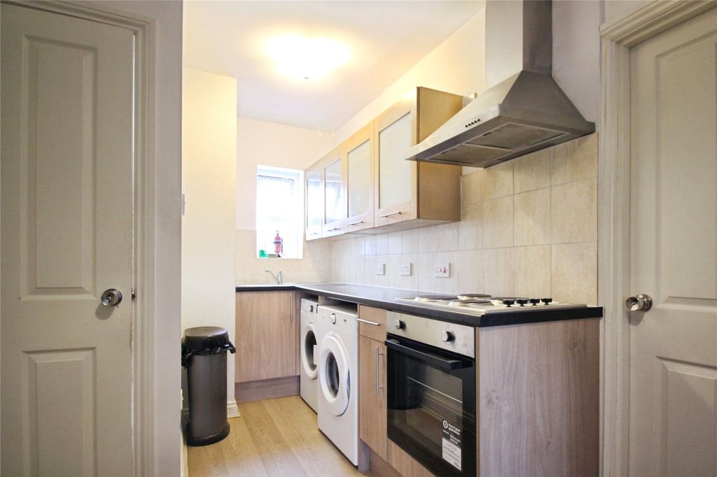 Property photo 2 of 7 Picture No. 28