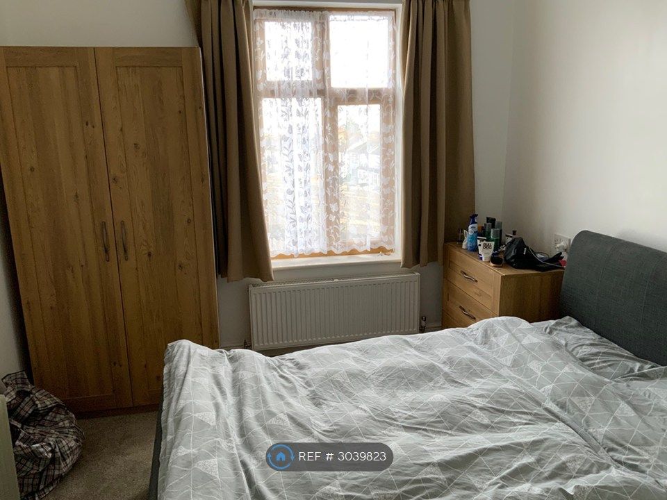 Property photo 3 of 23