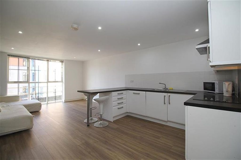 Property photo 1 of 16 Studio