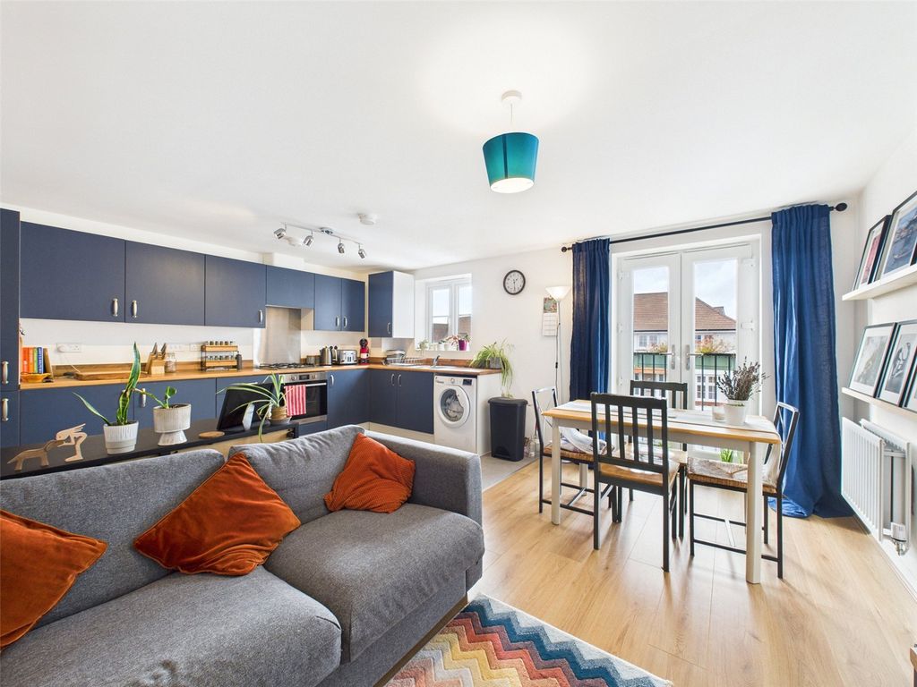 Property photo 2 of 8 Picture No. 04