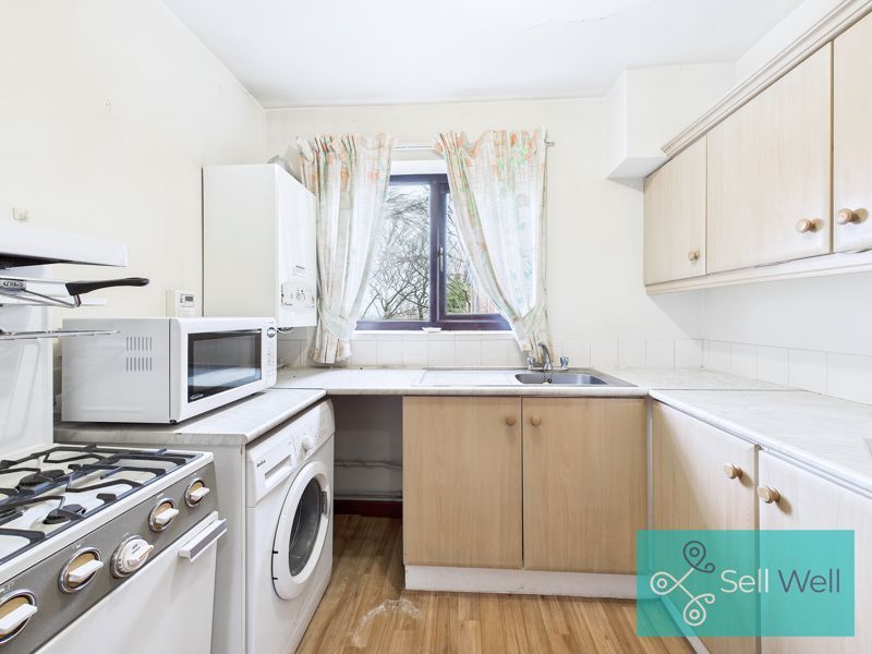 Property photo 3 of 13 Kitchen