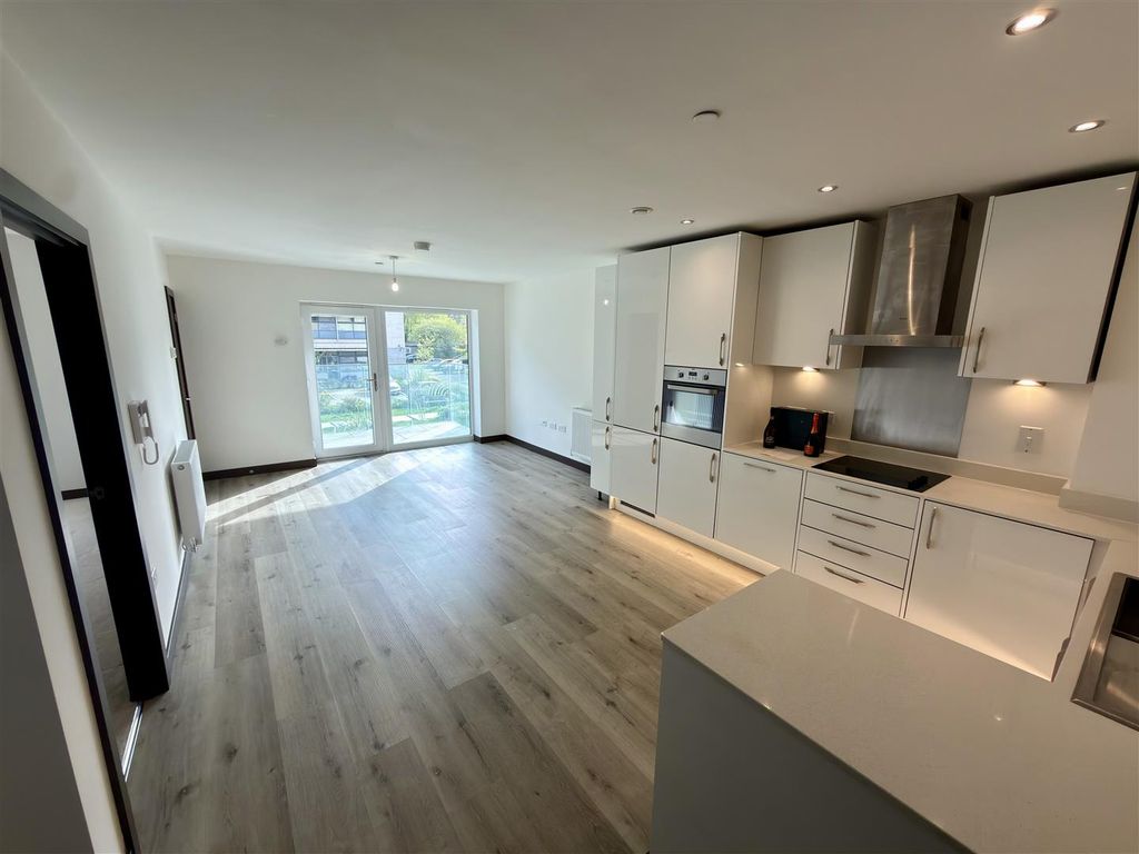 Property photo 2 of 7 Img_2615.Jpeg