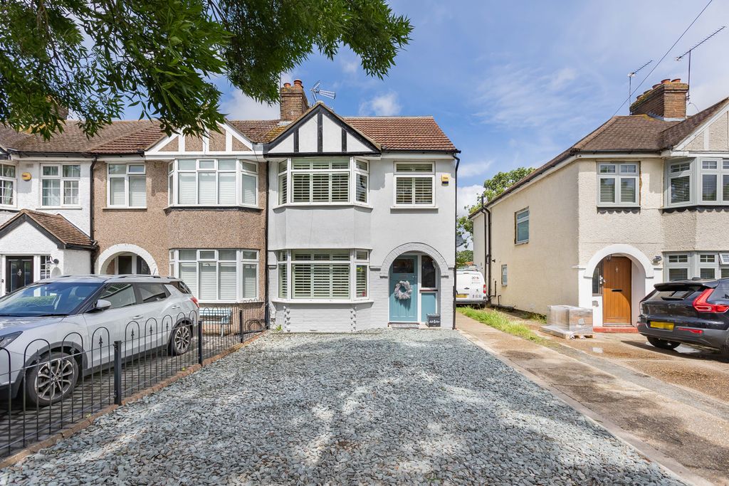 Property photo 1 of 28 1384348