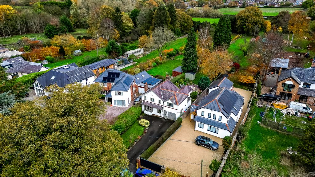 Property photo 2 of 20