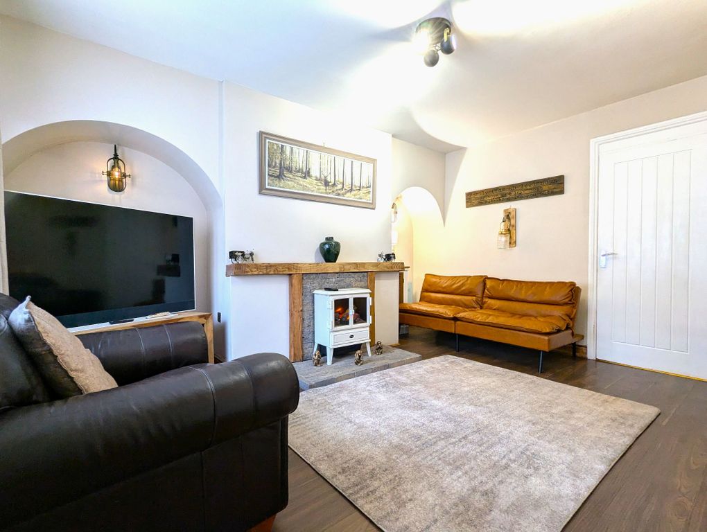 Property photo 3 of 12 Photograph 3