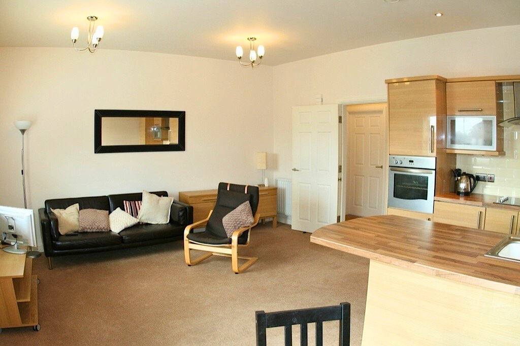 Property photo 3 of 9 Untitled Design - 2025-11-11T112938.524.Png