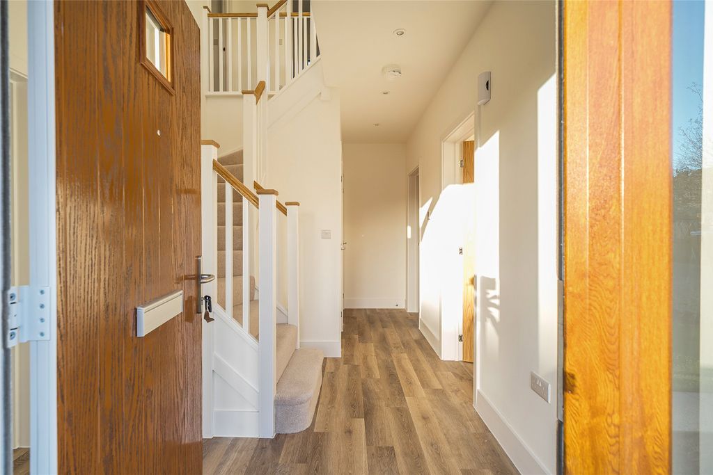 Property photo 3 of 10 Entrane Hall