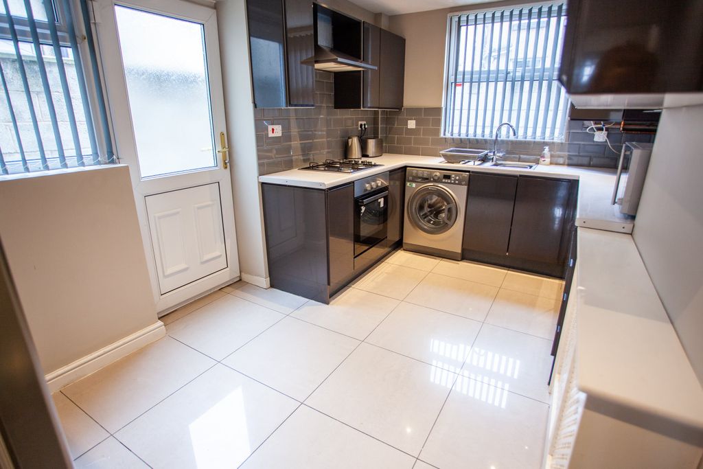 Property photo 1 of 5 1-03