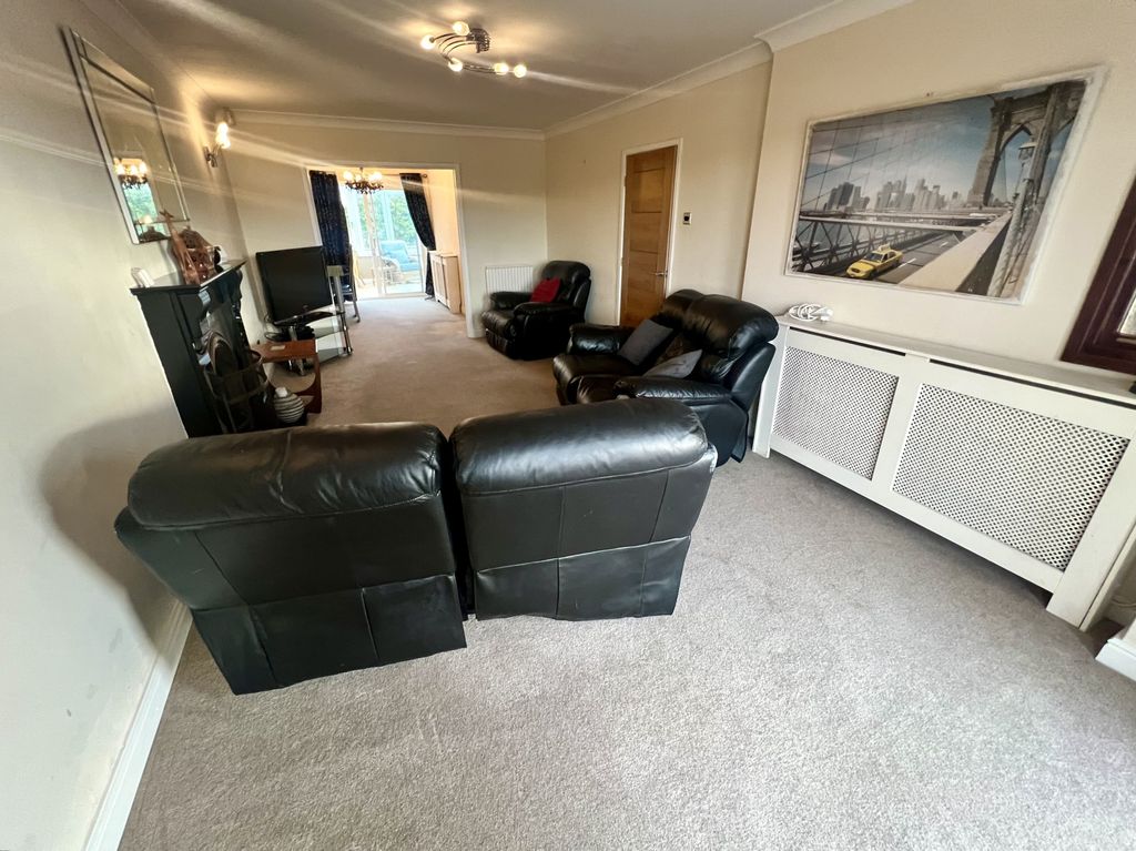 Additional image 7 of 4 bed detached house for salePrinces Way, Fleetwood FY7