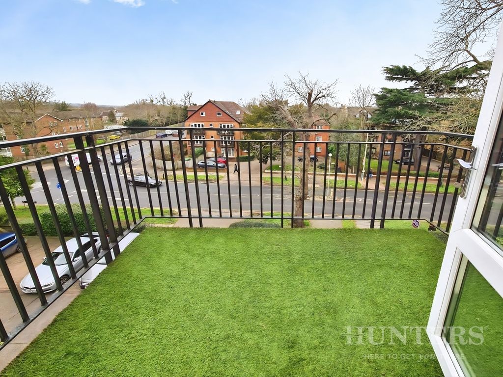 Property photo 2 of 15 Pbox-Img.Jpg