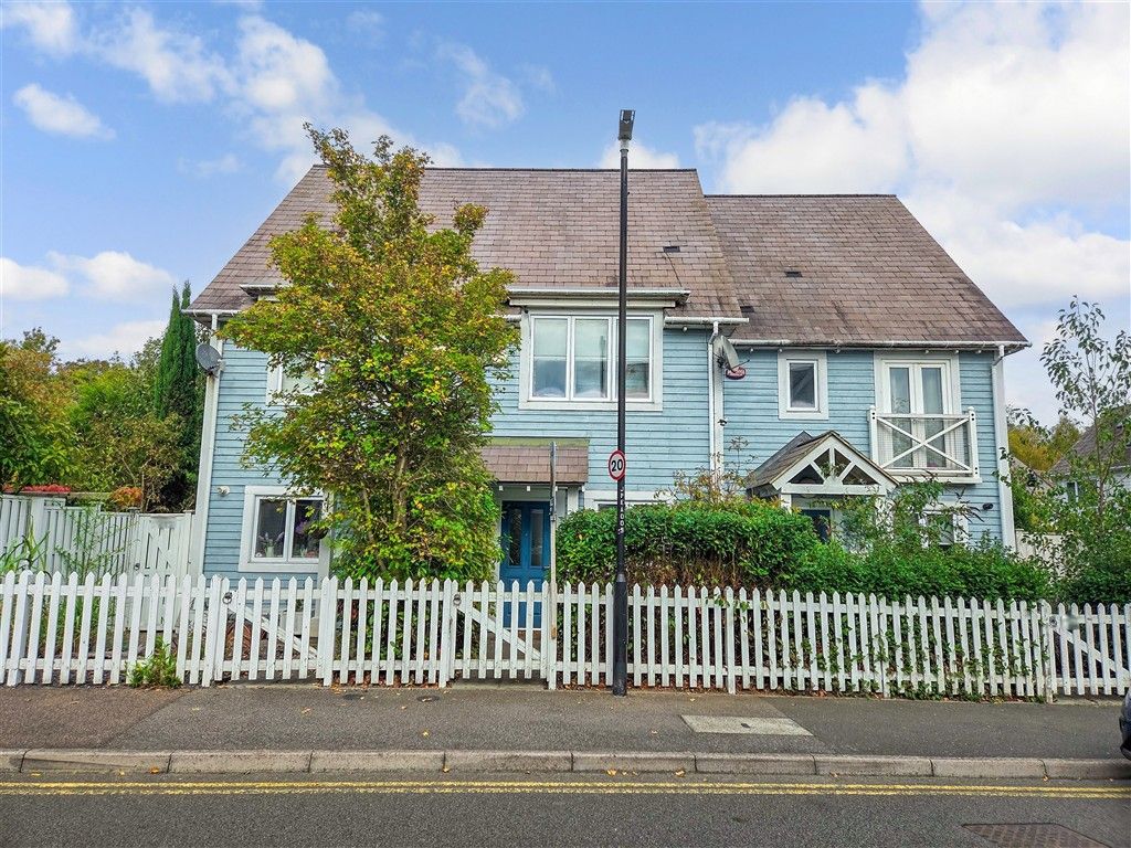 Property photo 1 of 9 External Web