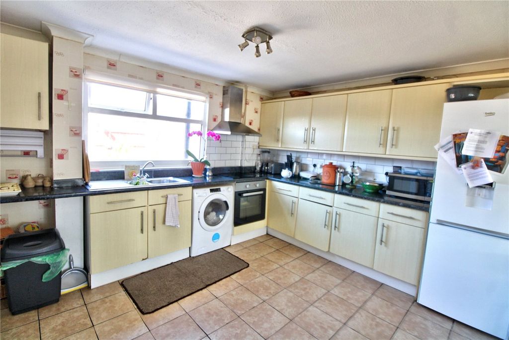 Property photo 2 of 12 Picture No. 03