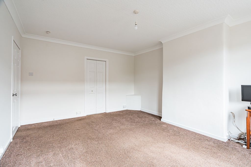 Property photo 3 of 18 Property Image 4