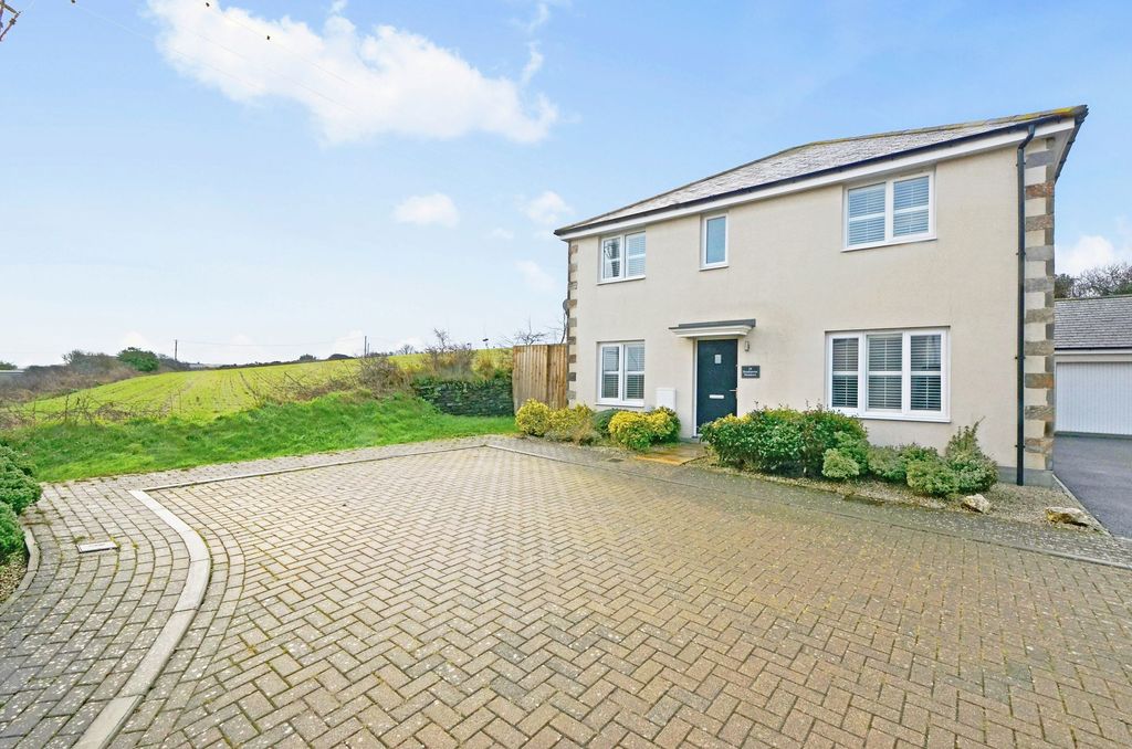 Property photo 1 of 27