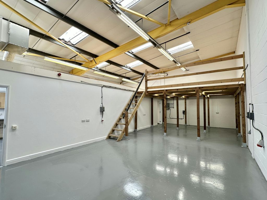 Property photo 3 of 8 Image 3