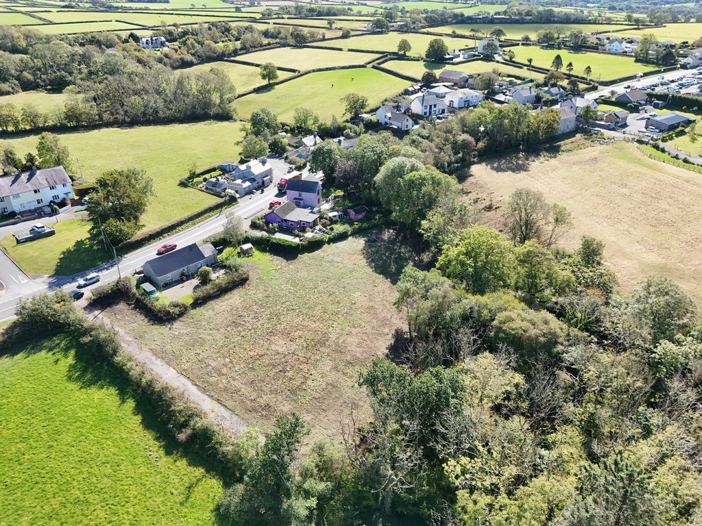 Property photo 3 of 18