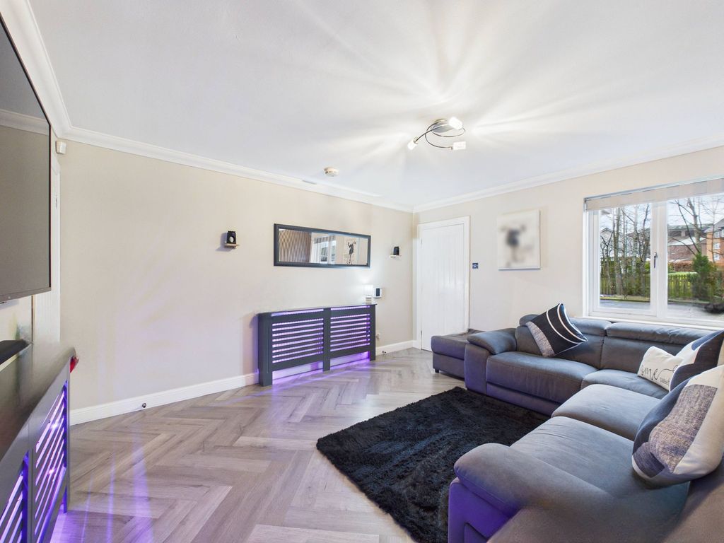 Property photo 3 of 12 Living Room